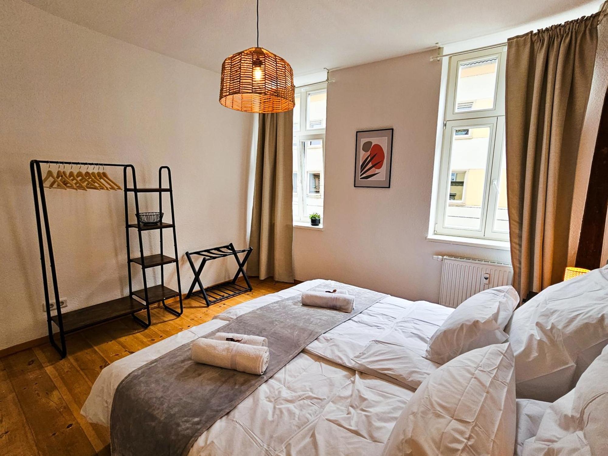 Micasa Rooms - Altstadt Zentral - Zwischen Anger Und Kraemerbruecke - Wlan - Familienfreundlich 에르푸르트 외부 사진