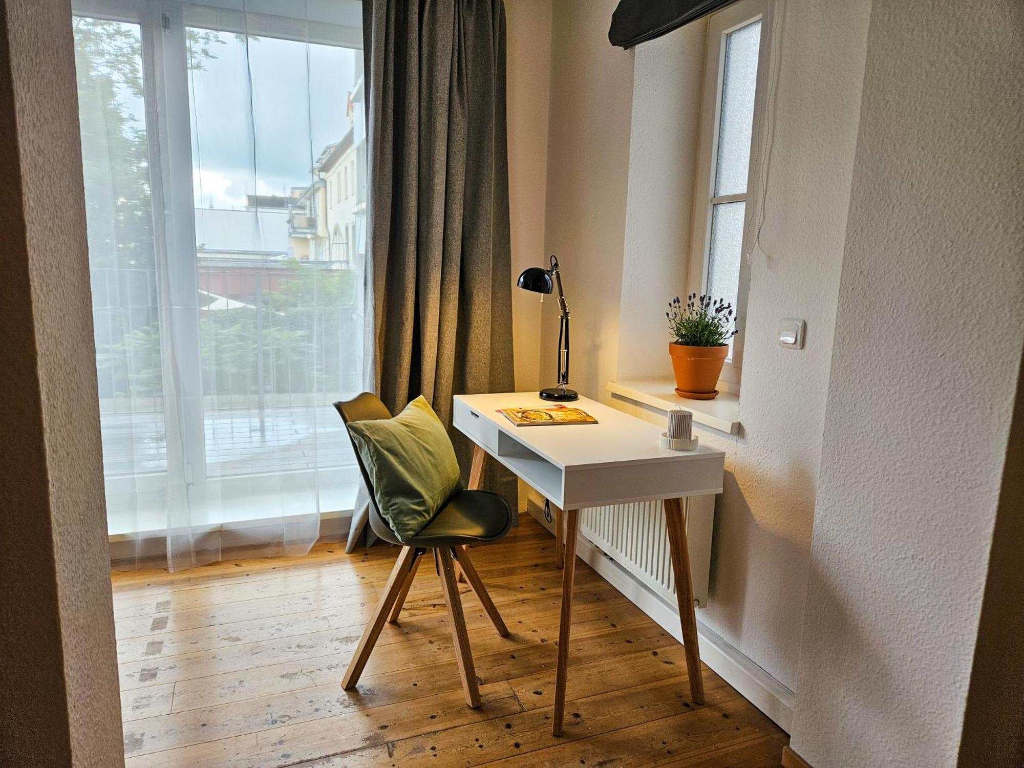 Micasa Rooms - Altstadt Zentral - Zwischen Anger Und Kraemerbruecke - Wlan - Familienfreundlich 에르푸르트 외부 사진